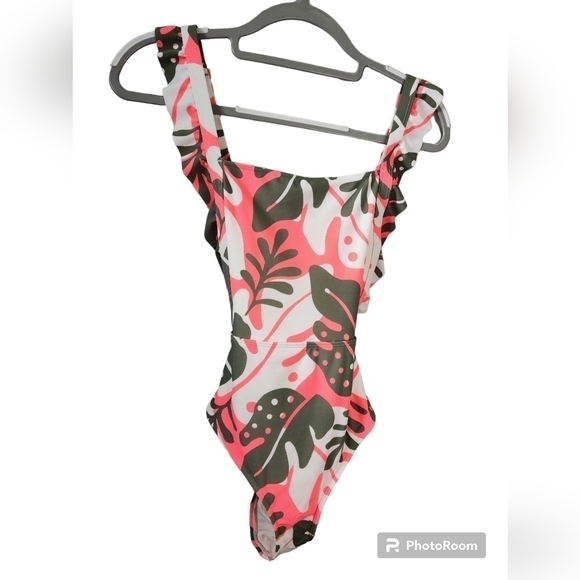 aerie Other - Aerie Ruffle Apron One Piece Swimsuit. Sz. M Green, cream, and coral.